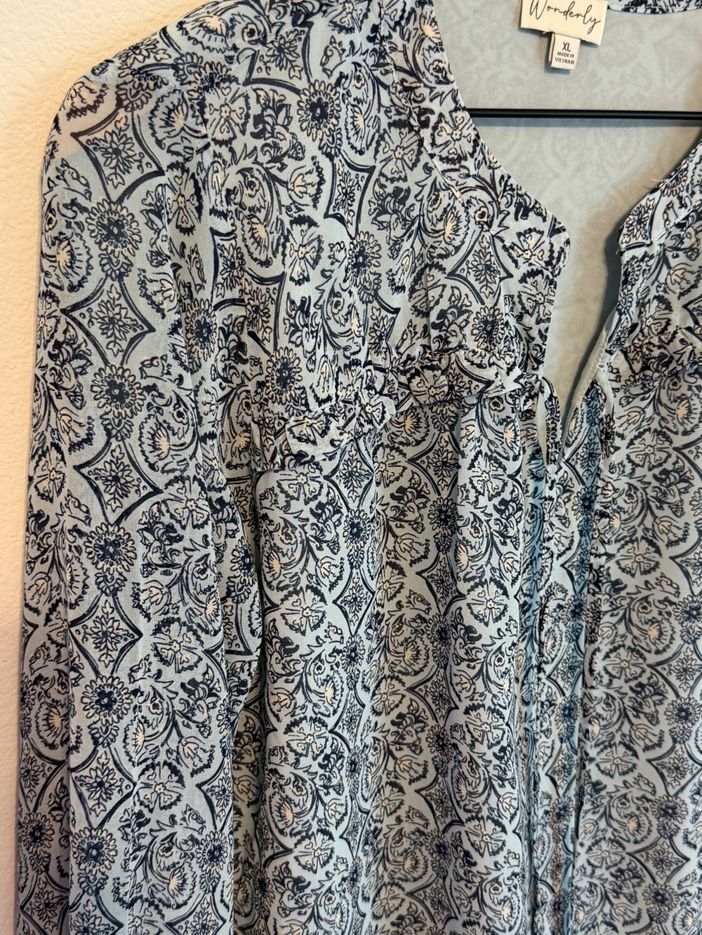 Wonderly Light Blue Printed V-Neck Long Sleeve Blouse - Picture 4 of 10